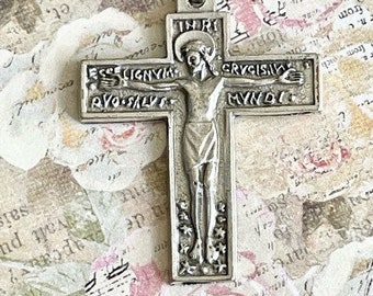 Jesus Cross Pendant Necklace Silver Tone Crucifix From Italy Catholic Gift On Silver Plated 18 inch Chain Religious Jewelry Gift