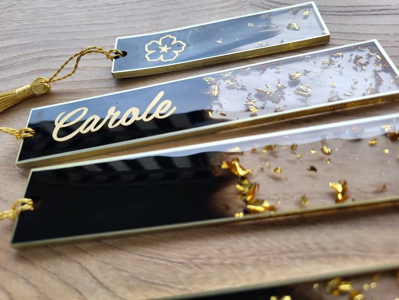 Personalized bookmark with first name or word / black and gold image 2