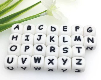 Lettres en silicone carrées 12x12mm / quantité au choix / bébé / attache tétine / prénom