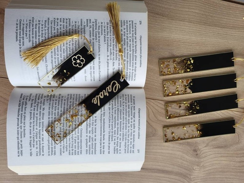 Personalized bookmark with first name or word / black and gold image 3