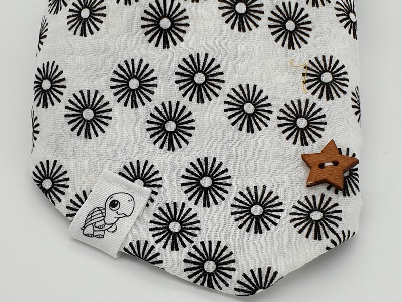 Baby triangle towel muslin neckscarf children/'s scarf girl boy scarf wipes spitting cloth bib possible wish name children/'s gifts