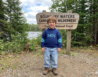 Jedyny w swoim rodzaju, ręcznie robiony sweter dziecięcy z Minnesoty