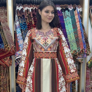 Kamilia Arab Fashion Occasional Dress Palestinian Embroidery Thobe Tatreez Embroidered Abaya Traditional Cross Stitched Henna Night Thoub