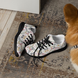 Palästinensische bunte Tatreez Frauen Sportschuhe Palästina Arabisch Mode Stickerei Kunst hochauflösend. individuell bedruckte Läufer