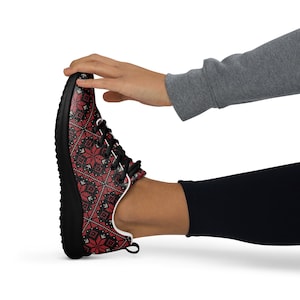 Palästinensische bunte Tatreez Frauen Sportschuhe Palästina Arabisch Mode Stickerei Kunst hochauflösend. individuell bedruckte Läufer