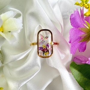 Rings with flowers inside best sale