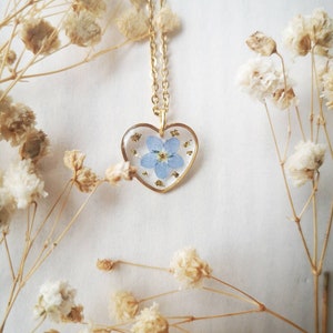 Forget Me Not Necklace,dainty Forget Me Not Jewelry, Real Flower Jewellery,Resin Jewelry, unique birthday gift, Real Pressed Flower Necklace