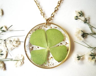 Four Leaf Clover Necklace, Luck Charm Jewellery, Gold Necklace, Resin Jewelry, Birthday gift, Real Pressed Flower Necklace, Dainty Necklace