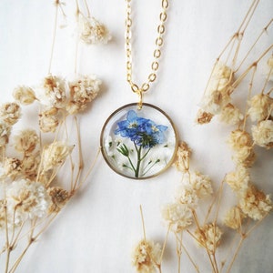 Forget Me Not Necklace,dainty Forget Me Not Jewelry, Real Flower Jewellery,Resin Jewelry, unique birthday gift, Real Pressed Flower Necklace