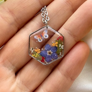 Real Forget Me Not Resin Necklace: Pressed Flower Jewelry