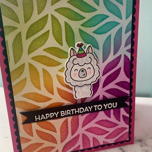 Cartão de feliz aniversário de lhama arco-íris