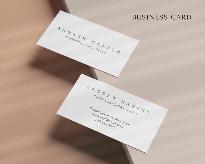 K&ouml;nnte beinhalten: Eine wei&szlig;e Visitenkarte mit dem Text "ANDREW HARPER" und "PROFESSIONAL TITLE" in schwarzer Schrift. Die Karte enth&auml;lt au&szlig;erdem die Kontaktinformationen: "Dexter Street 24, New York", "youremail@mail.com" und "222 123 4567".