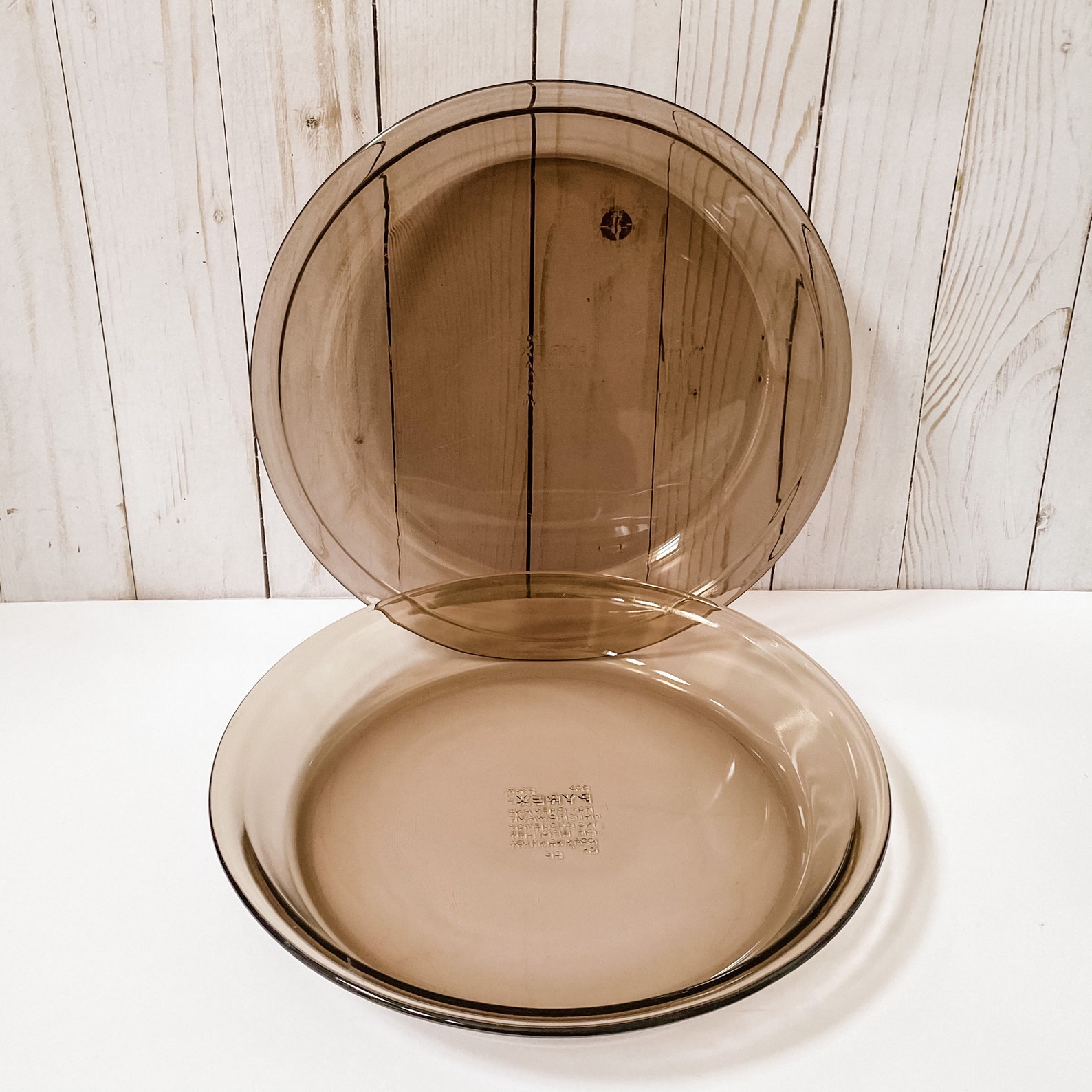 Set of three amber Pyrex pie plates 209 brown Pyrex pie Etsy