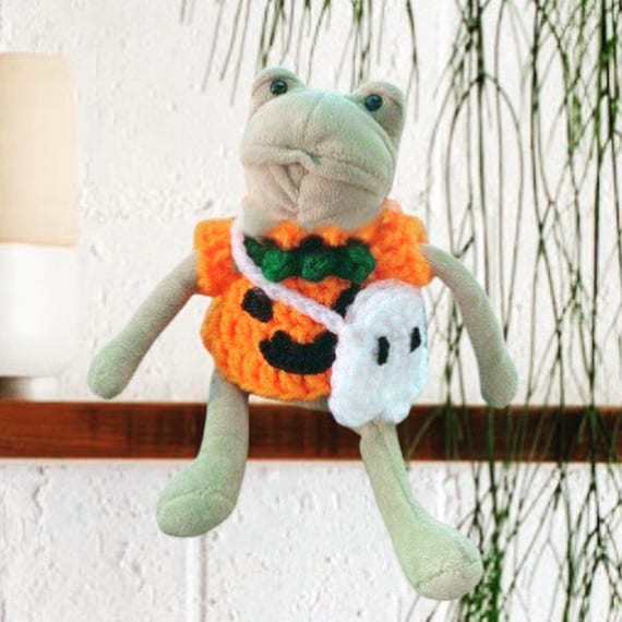 Crochet Outfit for Fergus Frog Jellycat Stuffed Animal 