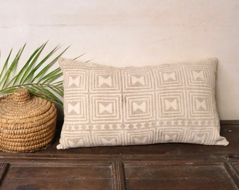 African Mud Cloth Cushion Cover| Light Grey Gray Smoke | Mali Vintage Fabric | Lumbar Pillow | Throw pillow Case | Decorative | Bogolanfini