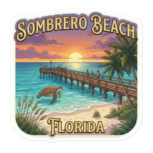 Op de afbeelding: Een sticker met een strandscène met de tekst "SOMBRERO BEACH FLORIDA". De afbeelding toont een houten pier met mensen, palmbomen, een schildpad en een zonsondergang boven de oceaan.