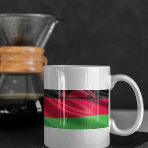 マラウイ マグカップ - 鮮やかな国旗デザインの光沢のあるセラミック製コーヒーカップ