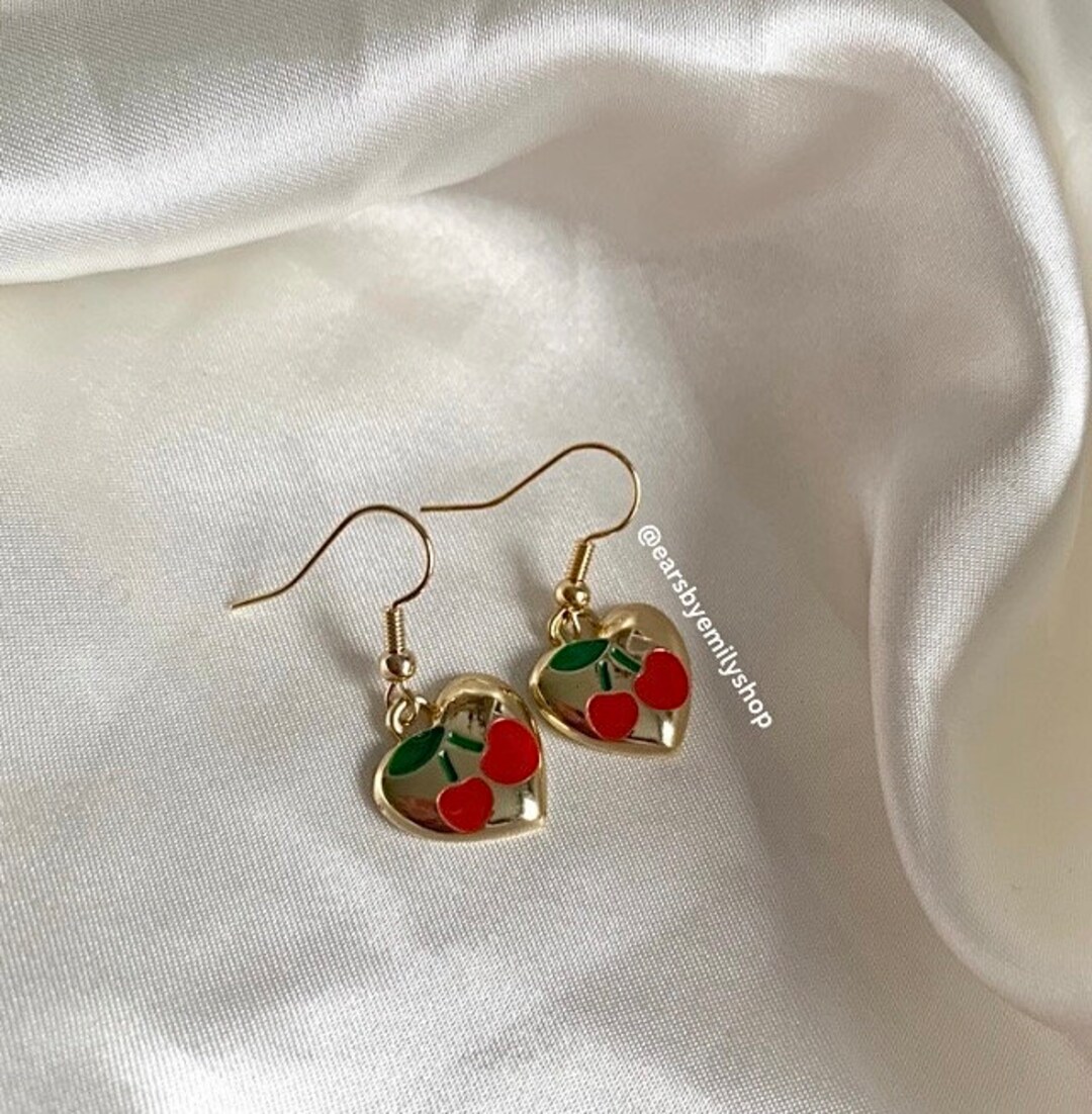 Orecchini Pendenti Lunghi A Cuore Rosso Ciliegia &ndash; Gioielli Moda Donna In Lega