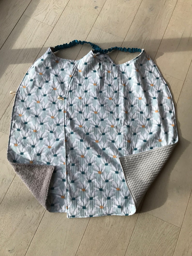 Serviettes de table Bavoir adulte avec élastique lavable grand modèle coton imprimé oekotex et nid d'abeille ou éponge fleurs bleu