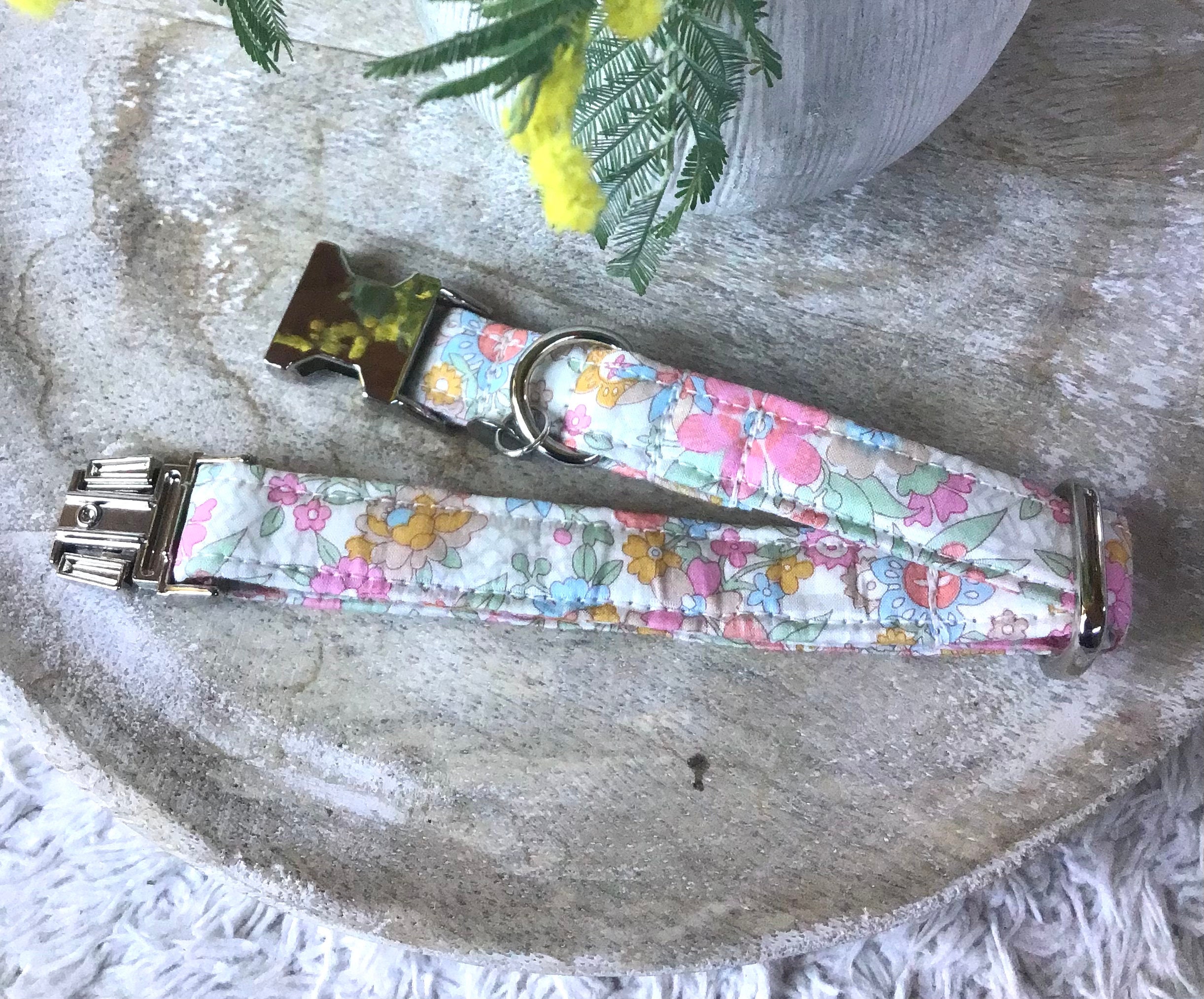 Collier Chien à Fleurs Liberty