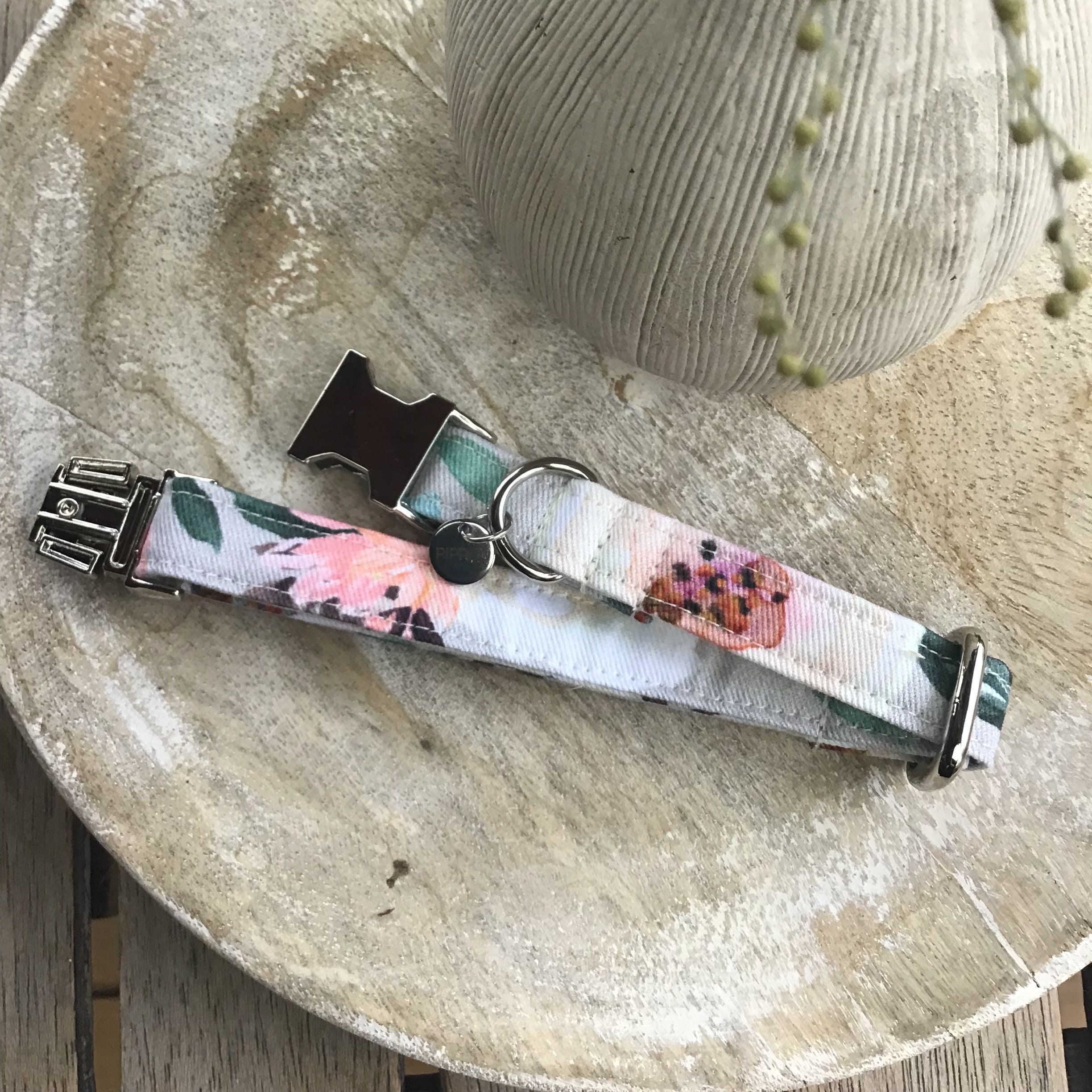 Collier Chien Fleurs Poppy