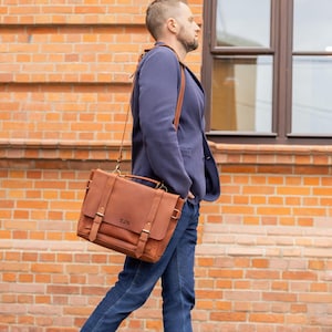 Besace en cuir avec initiales, porte-documents pour homme personnalisé, sac pour ordinateur portable, sacoche en cuir, sac d'affaires pour lui, sac d'ordinateur pour homme