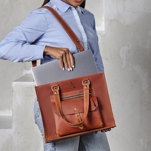 Sac pour ordinateur portable en cuir marron avec bandoulière, sac de travail personnalisé, porte-documents en cuir, sac messager pour femme, sac de bureau en cuir, sac fourre-tout avec fermeture éclair
