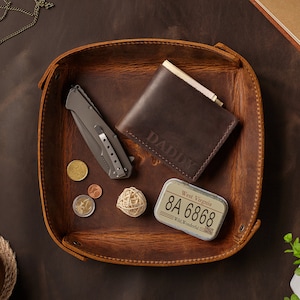 EDC SQUARE VALET TRAY: Leather Gifts/Accessories