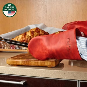 Personalized womens oven mitts, Christmas gift for mom, wife, granny, aunty, custom cooking mitts with logo, leather pot holder