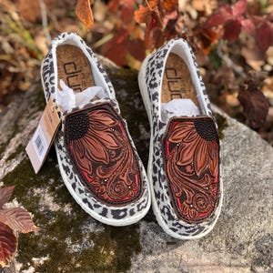 Leather Shoe//Hand Tooled & Painted