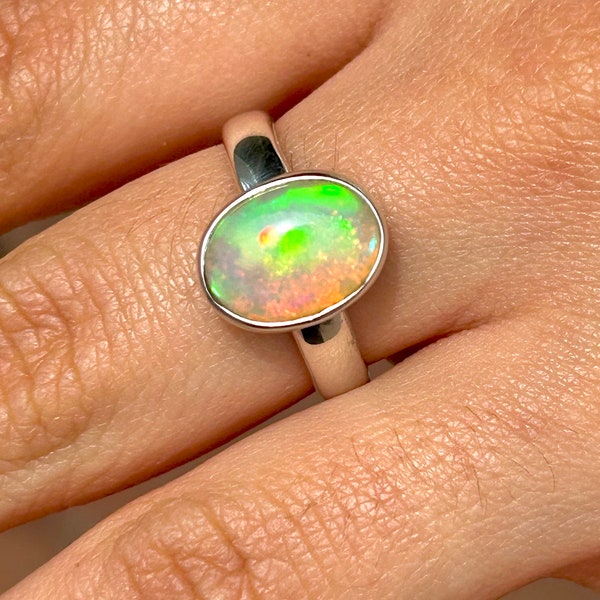 Rainbow Opal, Large White Opal Ring, Opal Silver Ring, Large Oval Opal 1.7ct, Natural Opal, Fire Opal Ring Size 7.5, Natural Flashy Opal