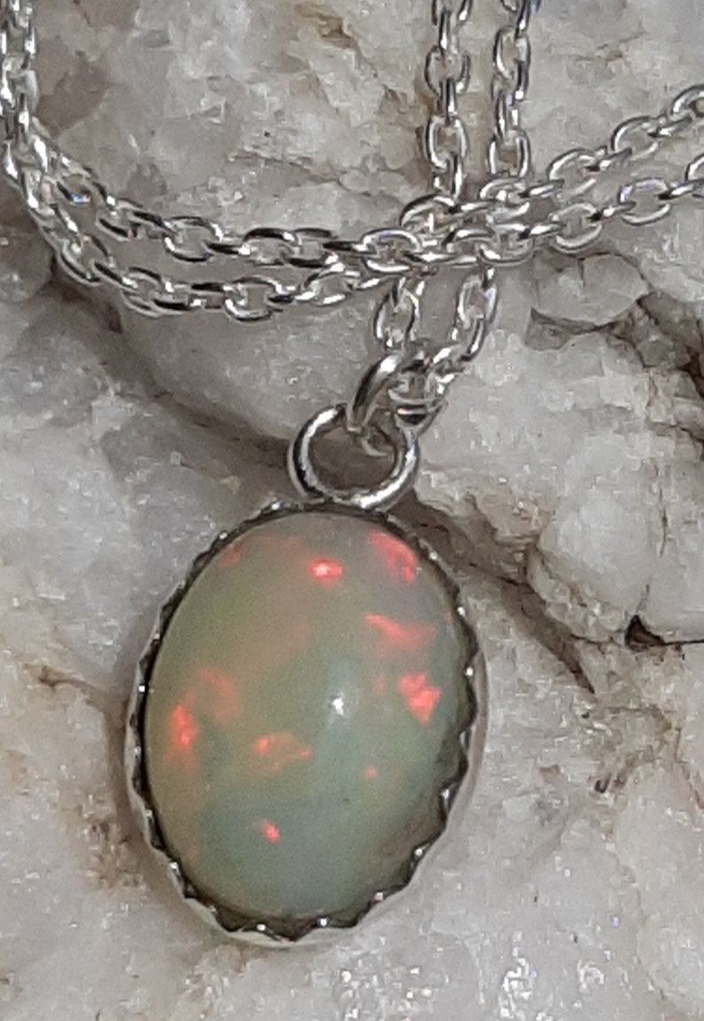 14 x 11mm Natural Welo Opal 2.4 Cts. Sterling Silver Pendant Sparkly Colorful With Vibrant Flash 1.0 inch Drop Pendant W18 Inch Chain
