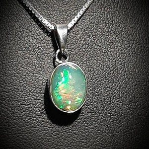 Welo Opal Pendant Necklace, Sterling Silver, Blue Green Fire, 2.8 Ct