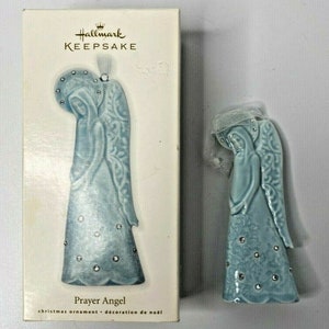 Vtg Hallmark Prayer Angel Ornament U37