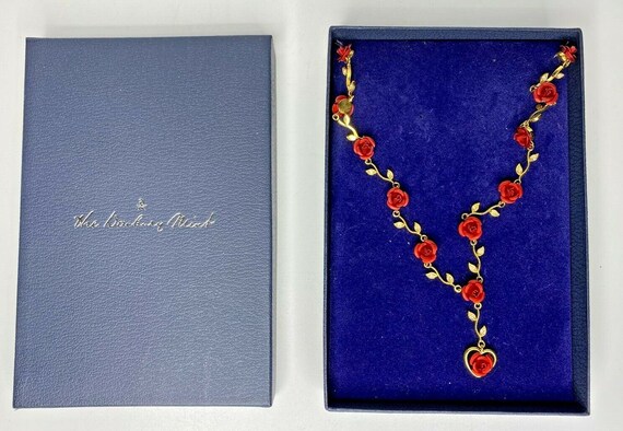 Danbury Mint Dozen Roses Drop Hear 