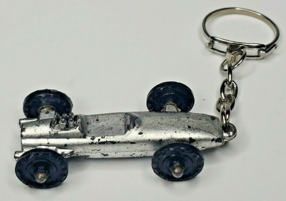 1960's rare race car keychain vintage vending cha… - image 5