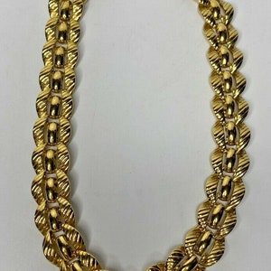 Vintage monet heavy chunky gold tone chain linked necklace PB77