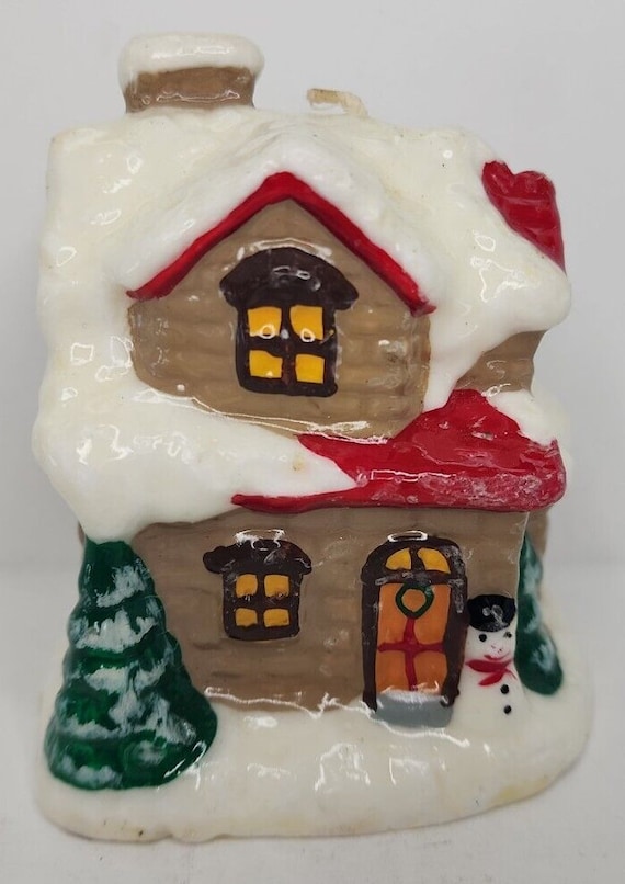 Vintage christmas house candle 3.75" sku h174