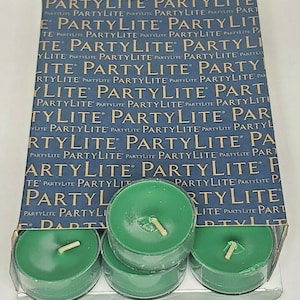 Vintage RetiredPartylite Tealights 12 Candles NOS &quot; Mistletoe &quot; P1E/V04844