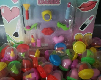 Beauty boutique erasers vending charms lot of 6 new in capsules (290/1)