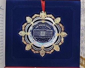 2002 White House Christmas Ornament Boxed With Pamplet U183