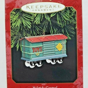 1997 Hallmark Keepsake Yuletide Central #4 Toy Car Christmas Ornament U5