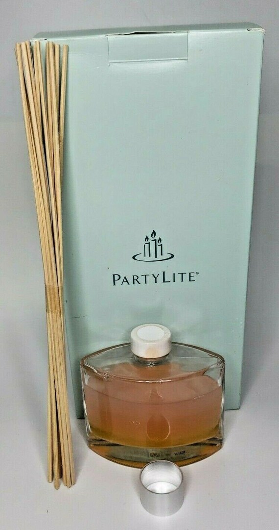 Partylite tri-glow reed diffuser new box be lively