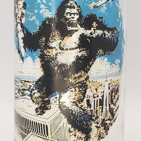 1976 King Kong Glass Burger King / King Kong Straddling NY Twin Trade Towers W3