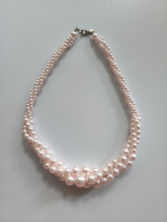 Twisted triple strand faux pink pearl 18" necklac… - image 5