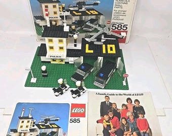 Conjunto completo de la Jefatura de Policía de 1975 n.º 585 con instrucciones en caja. Dinamarca, rara pieza U275.