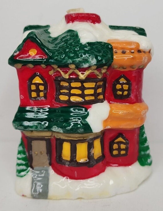 Vintage christmas house candle 3.75" sku h183