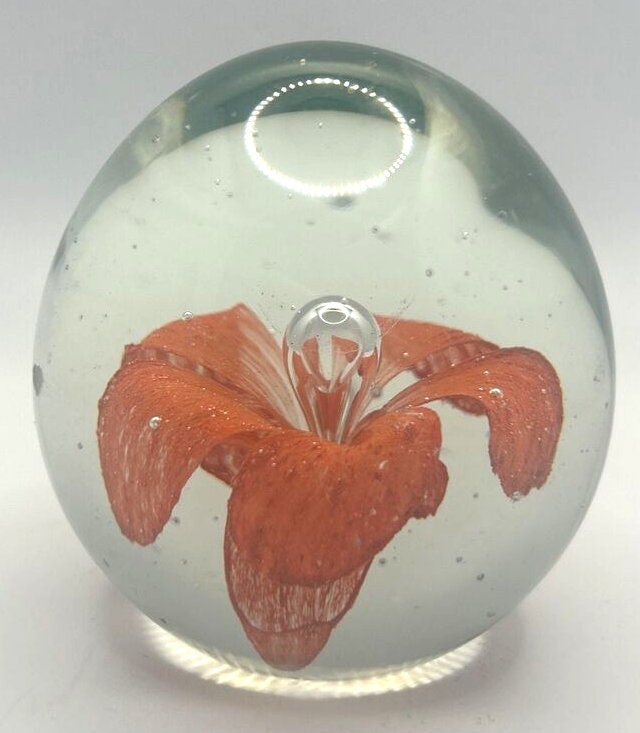 Vintage Glass Yellow Flower Paper Weight U258/29 | eBay UK Vintage Glass Yellow Flower Paper Weight U258/29 display picture 1