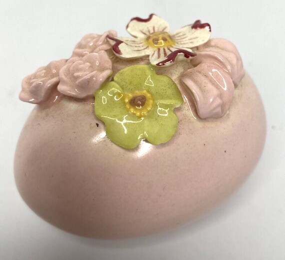 小物 OVOD Vintage Unique Mini Ceramic Light Pink Egg With 3d Flower Applique