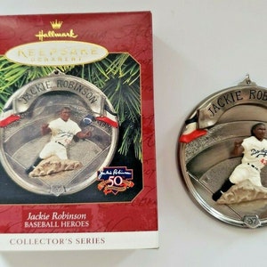 1997 Hallmark Jackie Robinson 4th  Baseball Heroes Series Ornament NIB U109/6202